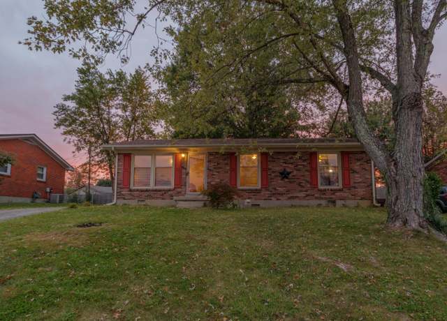 Property at 114 Holiday Rd, Winchester, KY 40391, 3 beds, 1.5 baths
