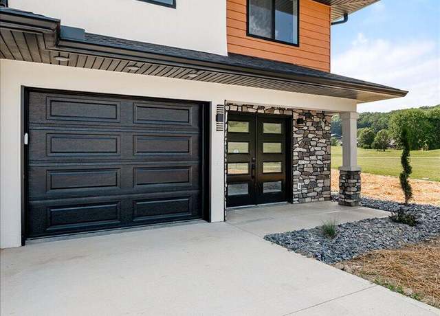 Property at 143 Crooked Creek Drive Dr, London, KY 40744, 3 beds, 2.5 baths