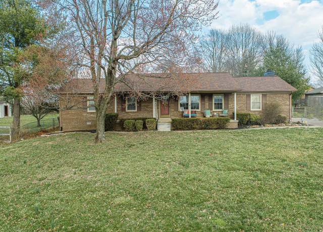 Property at 1033 Crestwood Hts, Paris, KY 40361, 3 beds, 2 baths