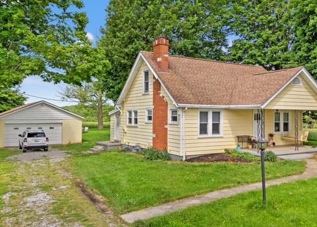 Property at 10165 Clifton Rd, Versailles, KY 40383, 3 beds, 1 bath