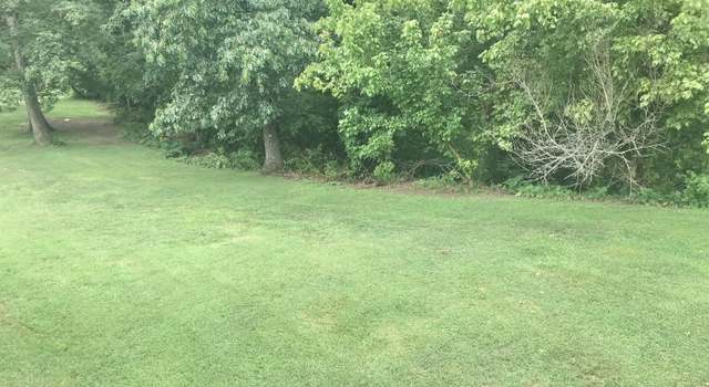 Photo of 6101 Woods Point Dr, Catlettsburg, KY 41129