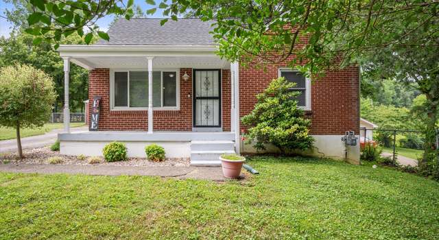 Photo of 10804 Kay Dr, Fairdale, KY 40118