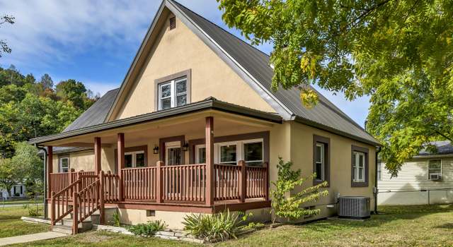 Photo of 135 Nickell St, West Liberty, KY 41472