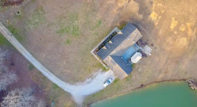 Photo of 975 Moore Hill Ave, Corbin, KY 40701