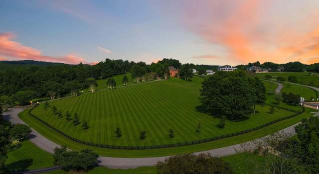 Photo of 599 Woods Edge Dr, London, KY 40741