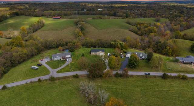 Photo of 1237 Mt Hebron Rd, Lancaster, KY 40444