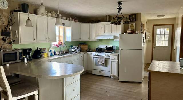Photo of 196 Oaks Rd, Russell Springs, KY 42642
