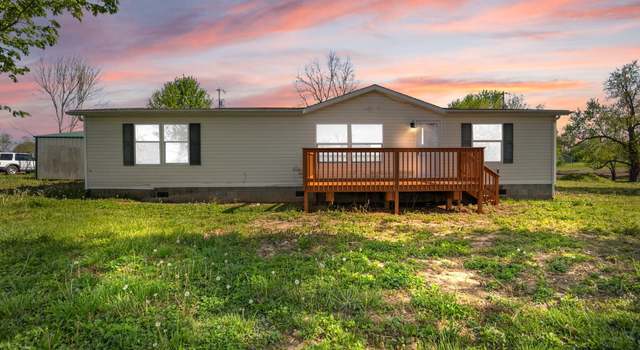 Photo of 119 Chinn Ln, Harrodsburg, KY 40330
