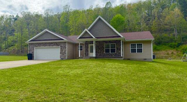 Photo of 301 Lattern Way, Frenchburg, KY 40322