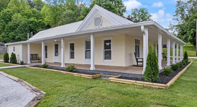 Photo of 79 Washington St, Campton, KY 41301
