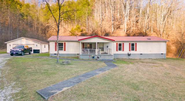 Photo of 415 Vanhoose Dr, Paintsville, KY 41240