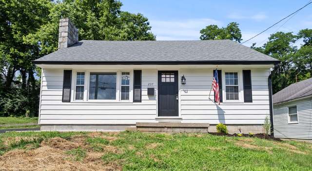 Photo of 237 Creekview Dr, Paris, KY 40361