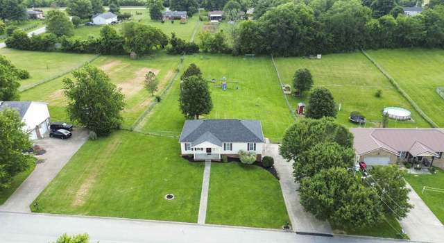 Photo of 329 Brandon Ct, Berea, KY 40403