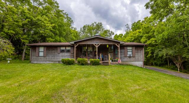Photo of 1805 Delaney Ferry Rd, Versailles, KY 40383