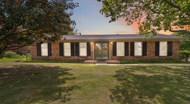 Photo of 3324 Cornwall Dr, Lexington, KY 40503