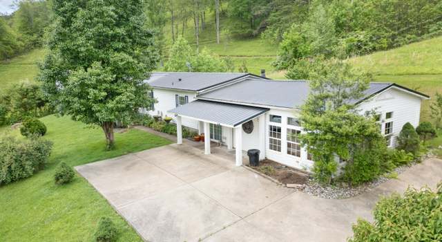 Photo of 704 Clearwater Rd, Wayland, KY 41666