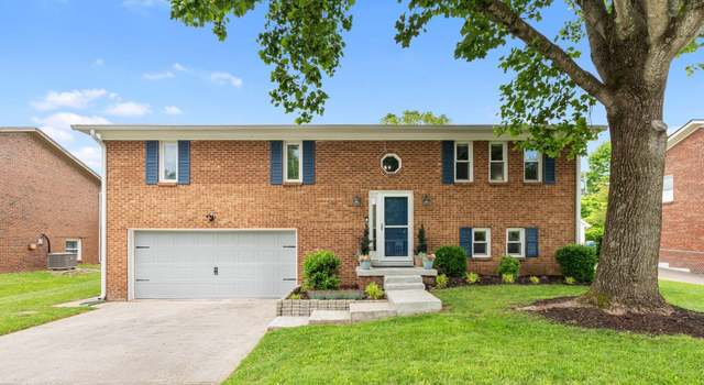 Photo of 441 Cromwell Way, Lexington, KY 40503