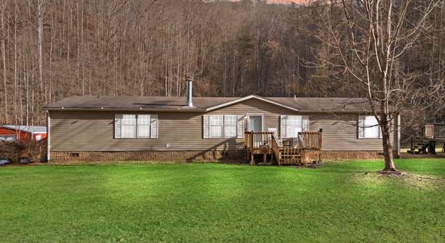 Photo of 1065 School House Branch Rd, Manchester, KY 40962