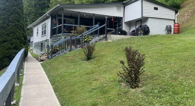 Photo of 597 Haus Branch Br, Banner, KY 41603