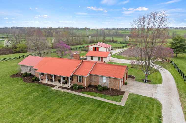 Photo of 1301 Muir Station Rd Lexington, KY 40516