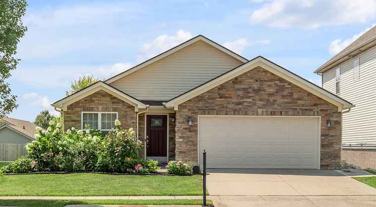 Photo of 2260 Spurr Rd Lexington, KY 40511