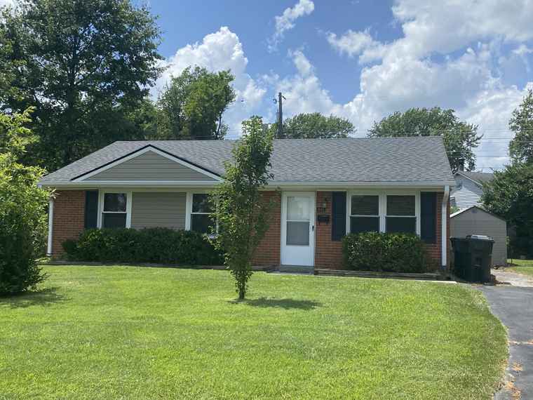 Photo of 1343 Bordeaux Ct Lexington, KY 40504