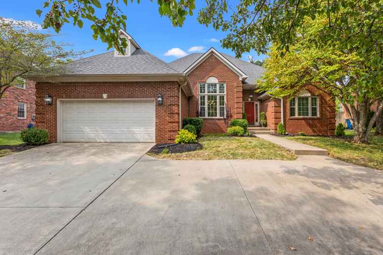 Photo of 817 Wellington Way Lexington, KY 40503