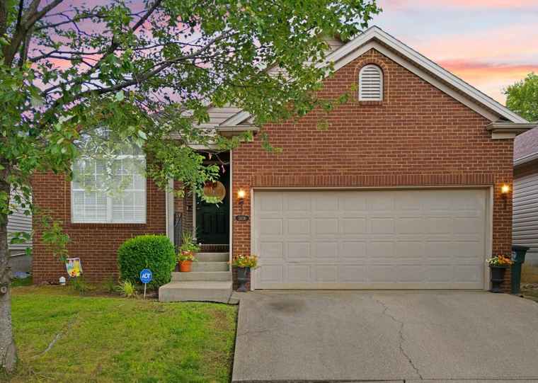 Photo of 3036 Sewanee Ln Lexington, KY 40509