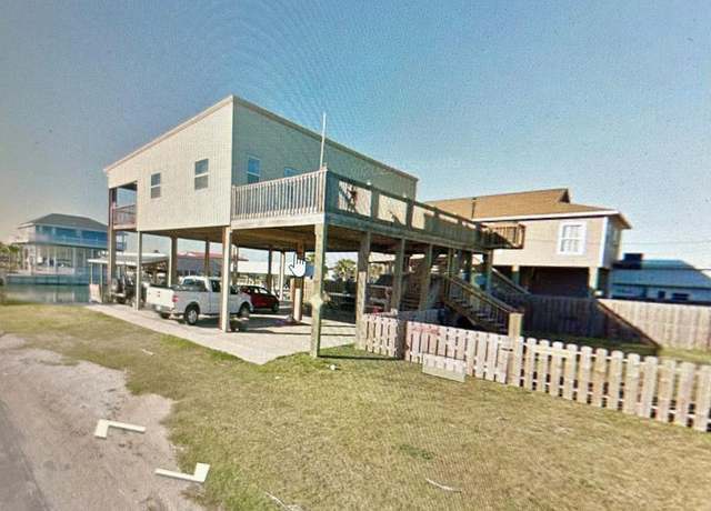 Property at 1717 Rainbow Dr, Crystal Beach, TX 77650, 2 beds, 2 baths