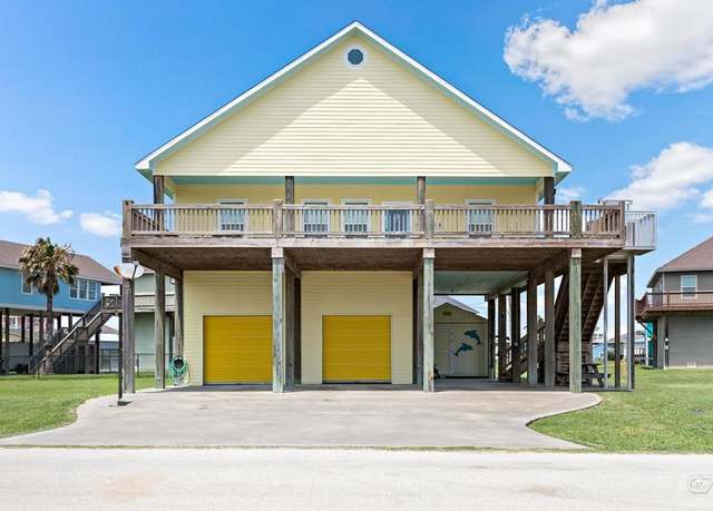 Property at 940 Gregory, Crystal Beach, TX 77650, 3 beds, 2 baths