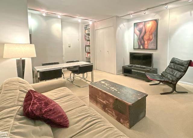 Property at 444 E 75th St Unit 1C, New York City, NY 10021, 1 bath