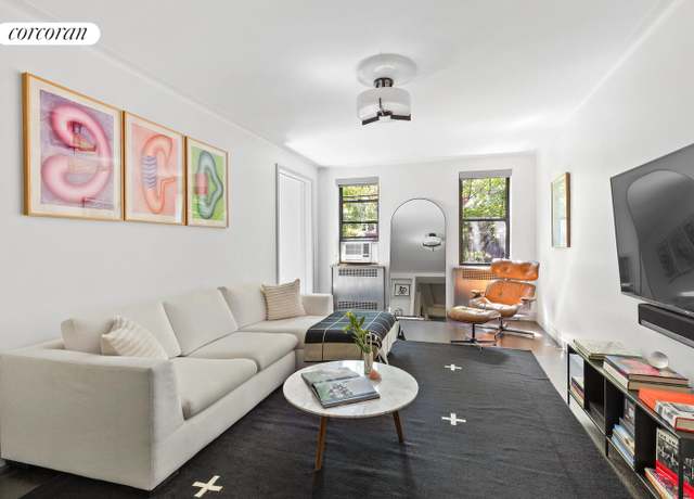 Property at 290 6th Ave Unit 3CD, New York City, NY 10014, 4 beds, 2 baths