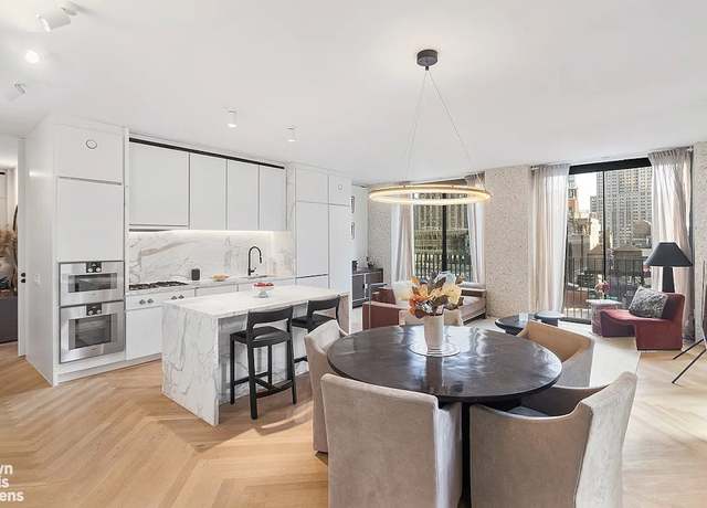 Property at 16 W 40th St Unit 19C, New York City, NY 10018, 2 beds, 2.5 baths