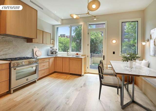 Property at 824A Quincy St, Brooklyn, NY 11221, 4 beds, 3.5 baths