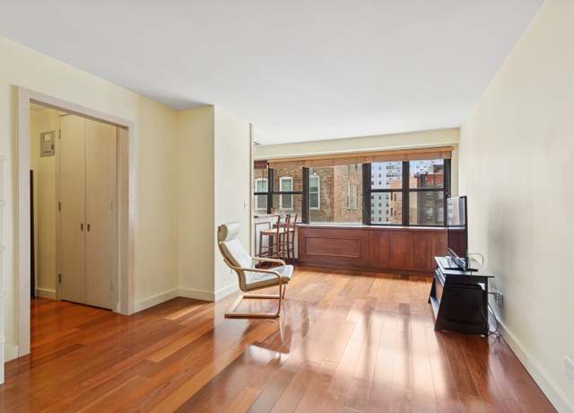 Property at 115 E 9th St Unit 10P, New York City, NY 10003, 1 bath