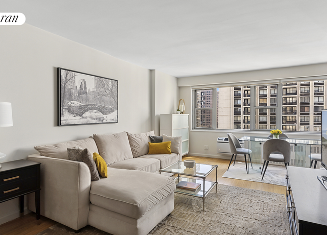 Property at 100 W 93rd St Unit 8K, New York City, NY 10025, 1 bed, 1 bath
