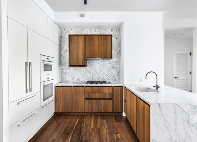 Property at 21 India St Unit 31E, Brooklyn, NY 11222, 2 beds, 2 baths