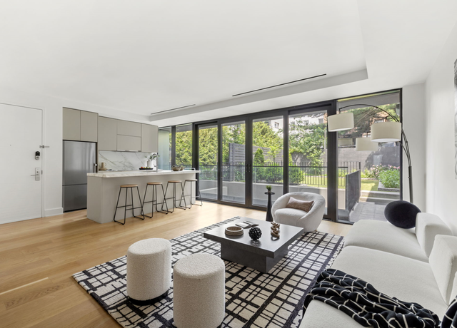 Property at 153 Green St Unit 1B, Brooklyn, NY 11222, 1 bed, 1.5 baths
