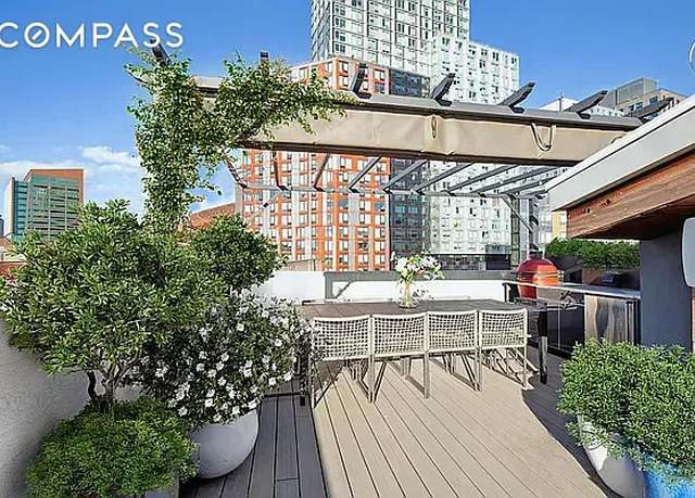 Property at 443 Bergen St, Brooklyn, NY 11217, 3 beds, 2.5 baths