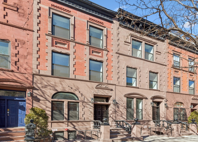 Property at 389 Manhattan Ave, New York City, NY 10026, 4 beds, 3.5 baths