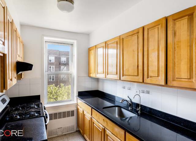 Property at 33-25 90th St Unit 5J, New York City, NY 11372, 2 beds, 1 bath