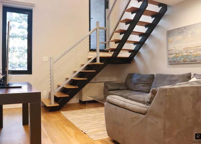 Property at 215 E 81st St Unit 3-C, New York City, NY 10028, 1 bed, 1 bath
