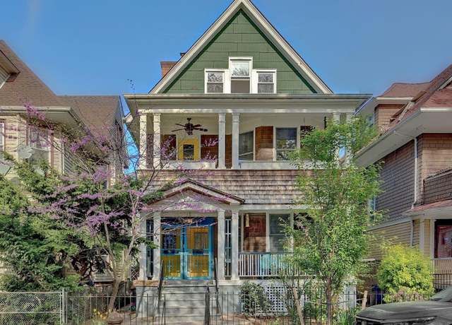 Property at 421 Marlborough Rd, Brooklyn, NY 11226, 7 beds, 3 baths