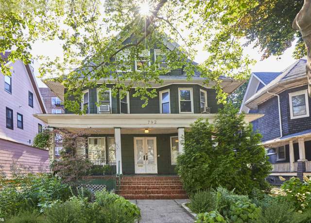 Property at 792 E 21st St, Brooklyn, NY 11210, 7 beds, 3.5 baths