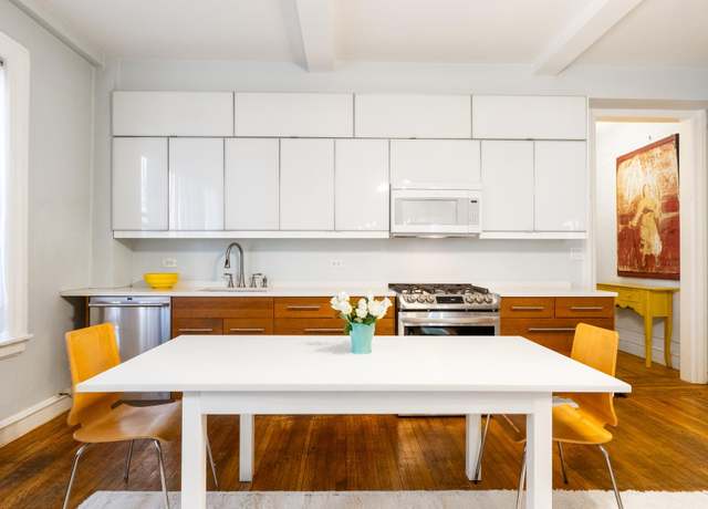 Property at 321 W 55th St #53, New York City, NY 10019, 2 beds, 1 bath
