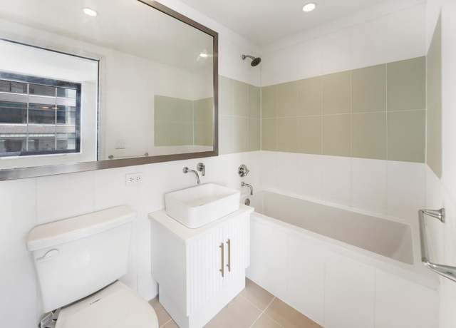 Property at 100 W 39th St Unit 39B, New York City, NY 10018, 1 bath