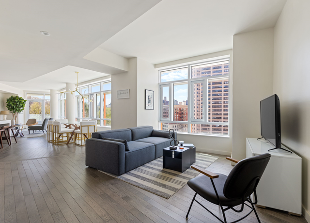 Property at 285 W 110th St Unit 5G, New York City, NY 10026, 4 beds, 3.5 baths