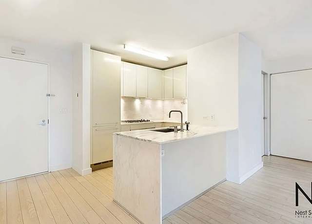 Property at 322 W 57th St Unit 24-E, New York City, NY 10019, 1 bath