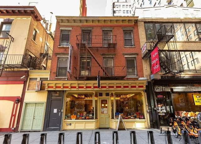 Property at 265 W 30th St, New York City, NY 10001, 2 beds, 1.5 baths