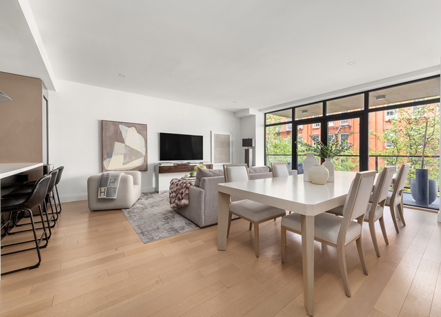 Property at 318 E 81st St #4, New York City, NY 10028, 3 beds, 3.5 baths